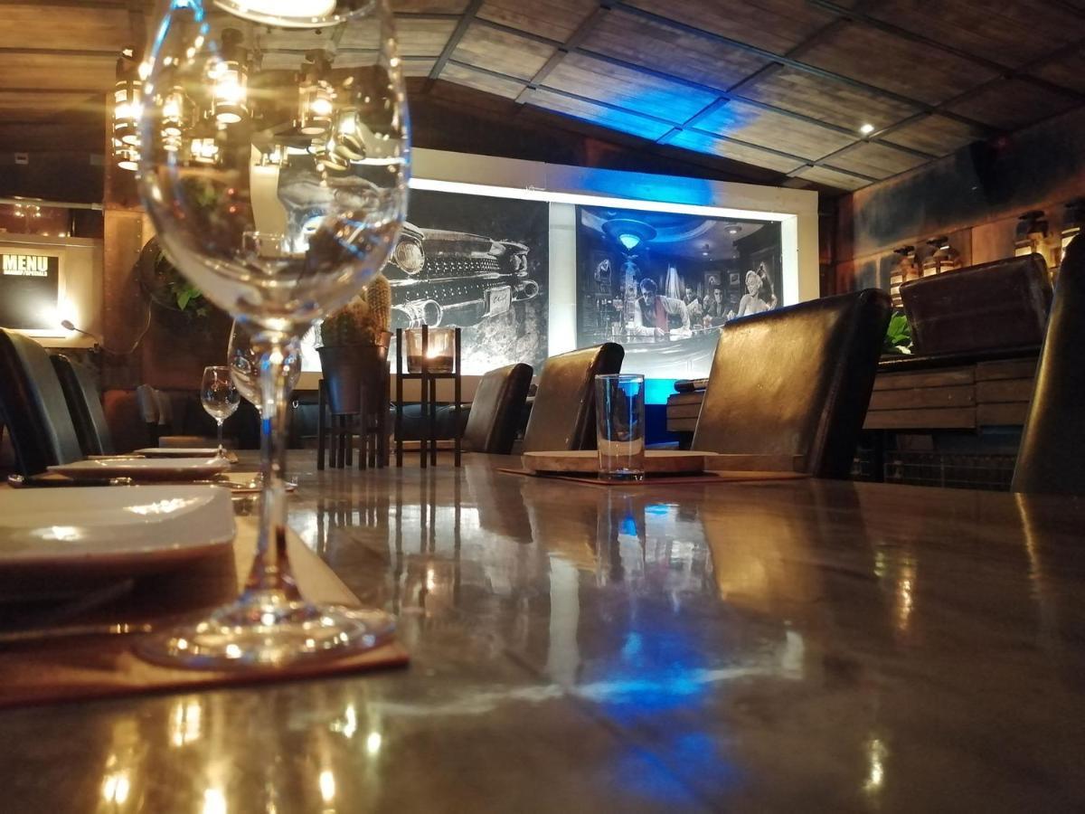 Hotel Restaurant Beverwijk Dış mekan fotoğraf
